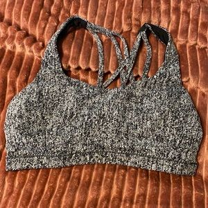 Lulu sports bra good condition